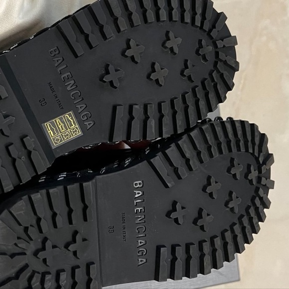 Balenciaga boots - Picture 3 of 6